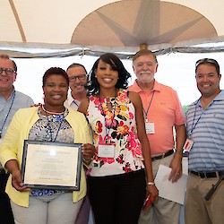 Jeanetta Francis receiving Vera Arterburn scholarship